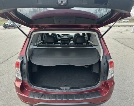 Красный Субару Форестер, объемом двигателя 2.5 л и пробегом 200 тыс. км за 9500 $, фото 12 на Automoto.ua