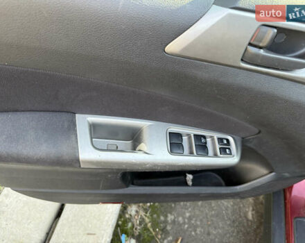 Красный Субару Форестер, объемом двигателя 2 л и пробегом 293 тыс. км за 2500 $, фото 7 на Automoto.ua