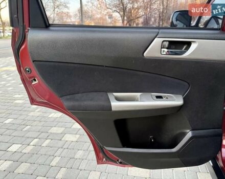 Червоний Субару Forester, об'ємом двигуна 2.46 л та пробігом 181 тис. км за 9999 $, фото 13 на Automoto.ua