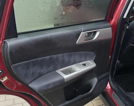 Красный Субару Форестер, объемом двигателя 2 л и пробегом 190 тыс. км за 7777 $, фото 12 на Automoto.ua