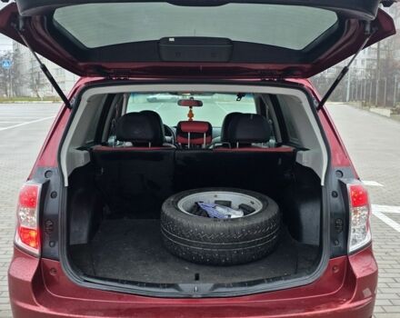 Красный Субару Форестер, объемом двигателя 2 л и пробегом 190 тыс. км за 7777 $, фото 17 на Automoto.ua