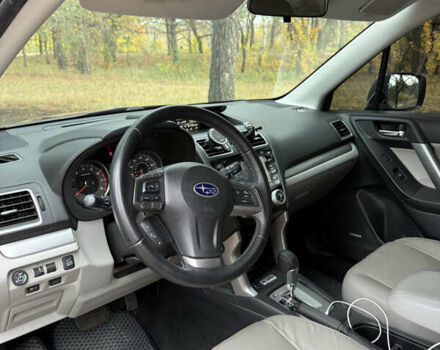Красный Субару Форестер, объемом двигателя 2.46 л и пробегом 141 тыс. км за 14000 $, фото 5 на Automoto.ua