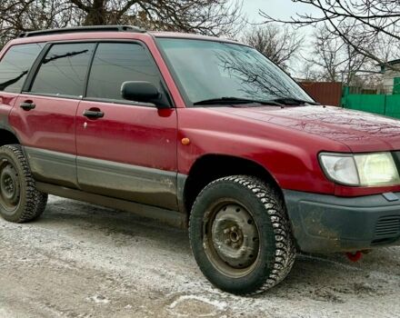 Красный Субару Форестер, объемом двигателя 2 л и пробегом 343 тыс. км за 3200 $, фото 1 на Automoto.ua