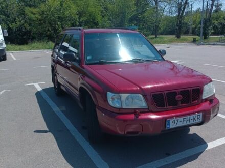 Субару Форестер 2000 в Чугуеве на Automoto.ua Красный Субару Форестер, объемом двигателя 2 л и пробегом 320 тыс. км за 2700 $, фото 1 на Automoto.ua