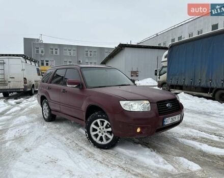Красный Субару Форестер, объемом двигателя 2 л и пробегом 301 тыс. км за 5450 $, фото 1 на Automoto.ua