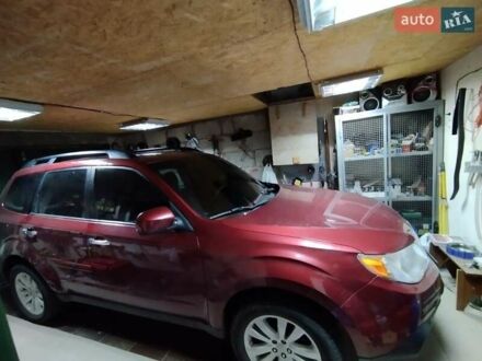 Красный Субару Форестер, объемом двигателя 2.5 л и пробегом 200 тыс. км за 10500 $, фото 1 на Automoto.ua