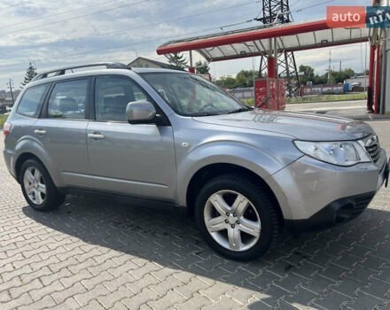 Субару Форестер, объемом двигателя 2.5 л и пробегом 196 тыс. км за 8900 $, фото 3 на Automoto.ua