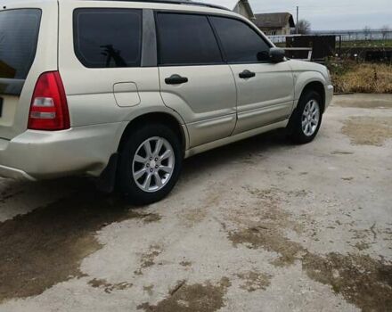 Желтый Субару Форестер, объемом двигателя 2 л и пробегом 320 тыс. км за 5000 $, фото 4 на Automoto.ua