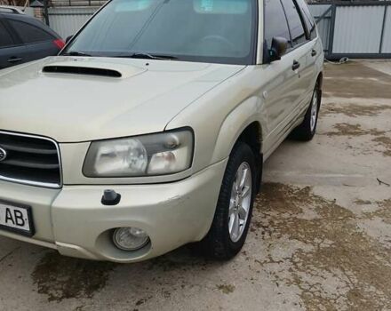 Желтый Субару Форестер, объемом двигателя 2 л и пробегом 320 тыс. км за 5000 $, фото 1 на Automoto.ua