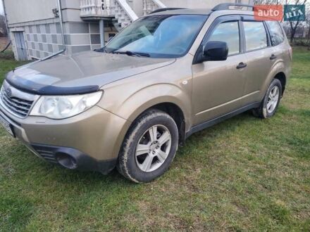 Жовтий Субару Forester, об'ємом двигуна 1.99 л та пробігом 198 тис. км за 9900 $, фото 1 на Automoto.ua