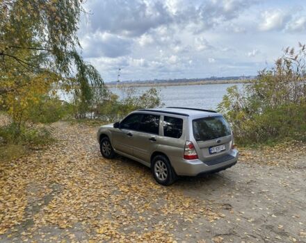 Серый Субару Форестер, объемом двигателя 2 л и пробегом 350 тыс. км за 5950 $, фото 3 на Automoto.ua