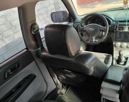 Сірий Субару Forester, об'ємом двигуна 2 л та пробігом 330 тис. км за 6300 $, фото 3 на Automoto.ua