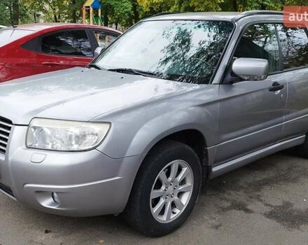 Серый Субару Форестер, объемом двигателя 2 л и пробегом 250 тыс. км за 8000 $, фото 2 на Automoto.ua