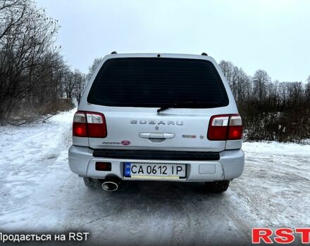 Серый Субару Форестер, объемом двигателя 2 л и пробегом 210 тыс. км за 5500 $, фото 8 на Automoto.ua