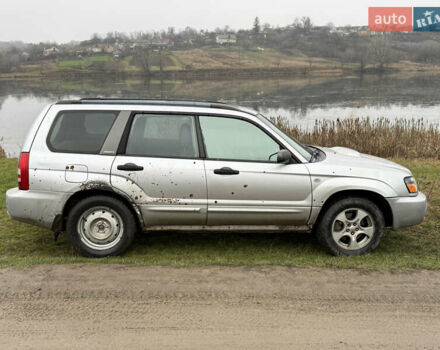 Сірий Субару Forester, об'ємом двигуна 1.99 л та пробігом 272 тис. км за 4500 $, фото 2 на Automoto.ua