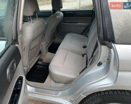 Сірий Субару Forester, об'ємом двигуна 2 л та пробігом 180 тис. км за 5300 $, фото 9 на Automoto.ua