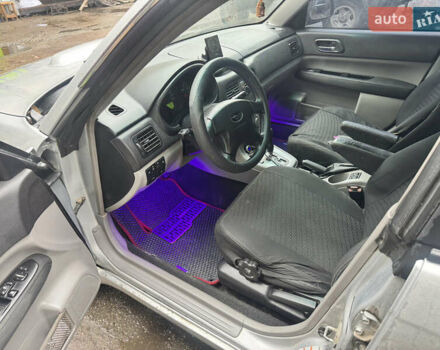 Сірий Субару Forester, об'ємом двигуна 2 л та пробігом 300 тис. км за 5000 $, фото 3 на Automoto.ua