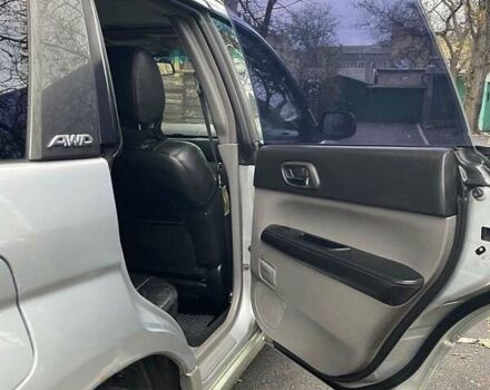 Серый Субару Форестер, объемом двигателя 2 л и пробегом 273 тыс. км за 6000 $, фото 6 на Automoto.ua