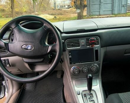 Субару Forester 2004 у Сумах на Automoto.ua Сірий Субару Forester, об'ємом двигуна 2 л та пробігом 200 тис. км за 4950 $, фото 5 на Automoto.ua
