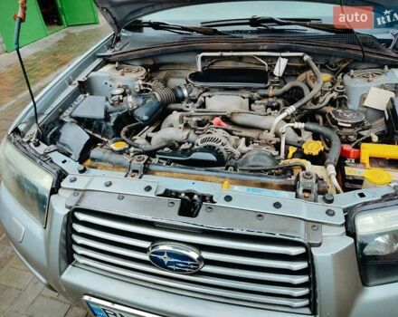 Серый Субару Форестер, объемом двигателя 2 л и пробегом 186 тыс. км за 7300 $, фото 7 на Automoto.ua