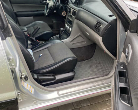 Сірий Субару Forester, об'ємом двигуна 1.99 л та пробігом 260 тис. км за 6000 $, фото 2 на Automoto.ua