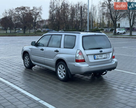 Серый Субару Форестер, объемом двигателя 2 л и пробегом 195 тыс. км за 6700 $, фото 2 на Automoto.ua