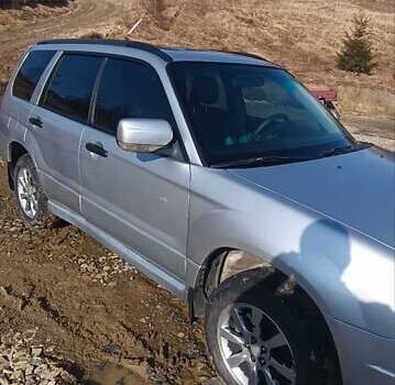 Серый Субару Форестер, объемом двигателя 2 л и пробегом 395 тыс. км за 6100 $, фото 5 на Automoto.ua