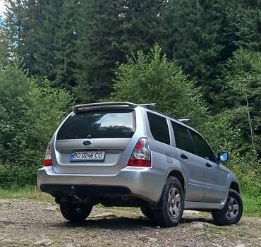 Серый Субару Форестер, объемом двигателя 2 л и пробегом 261 тыс. км за 4800 $, фото 3 на Automoto.ua