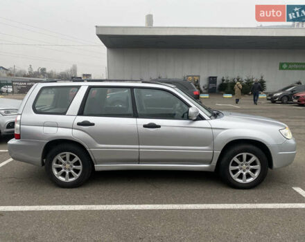 Серый Субару Форестер, объемом двигателя 2 л и пробегом 150 тыс. км за 6450 $, фото 2 на Automoto.ua