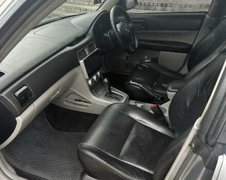 Серый Субару Форестер, объемом двигателя 2 л и пробегом 370 тыс. км за 4000 $, фото 6 на Automoto.ua