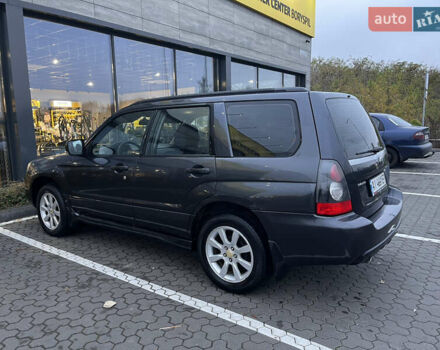 Серый Субару Форестер, объемом двигателя 2 л и пробегом 239 тыс. км за 5800 $, фото 6 на Automoto.ua