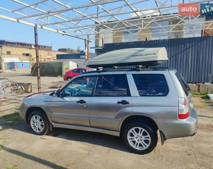 Сірий Субару Forester, об'ємом двигуна 1.99 л та пробігом 371 тис. км за 6200 $, фото 2 на Automoto.ua