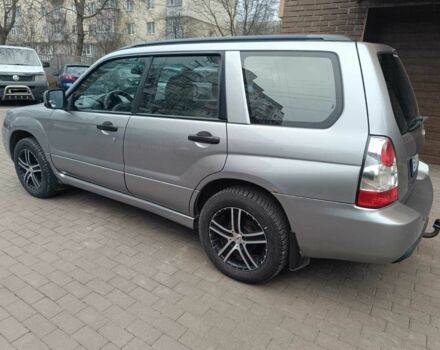 Серый Субару Форестер, объемом двигателя 2 л и пробегом 325 тыс. км за 5800 $, фото 3 на Automoto.ua