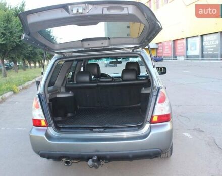 Серый Субару Форестер, объемом двигателя 2 л и пробегом 275 тыс. км за 6200 $, фото 9 на Automoto.ua