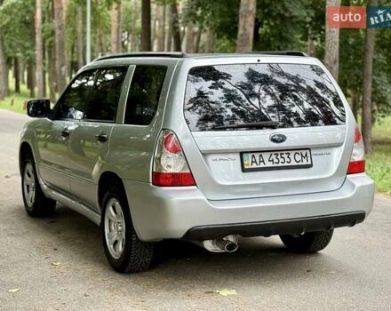Сірий Субару Forester, об'ємом двигуна 2 л та пробігом 178 тис. км за 6850 $, фото 4 на Automoto.ua