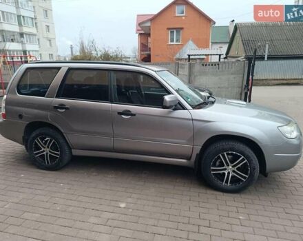 Серый Субару Форестер, объемом двигателя 2 л и пробегом 325 тыс. км за 5800 $, фото 2 на Automoto.ua