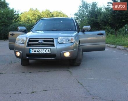 Серый Субару Форестер, объемом двигателя 2 л и пробегом 275 тыс. км за 6200 $, фото 12 на Automoto.ua