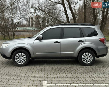 Сірий Субару Forester, об'ємом двигуна 1.99 л та пробігом 210 тис. км за 7500 $, фото 6 на Automoto.ua