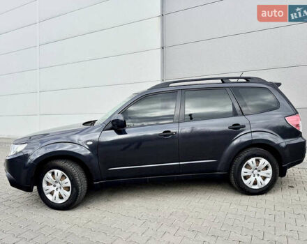 Серый Субару Форестер, объемом двигателя 2 л и пробегом 280 тыс. км за 7100 $, фото 7 на Automoto.ua