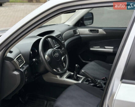 Сірий Субару Forester, об'ємом двигуна 1.99 л та пробігом 210 тис. км за 7500 $, фото 22 на Automoto.ua