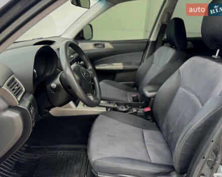 Серый Субару Форестер, объемом двигателя 2 л и пробегом 280 тыс. км за 7100 $, фото 28 на Automoto.ua