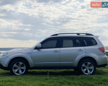 Серый Субару Форестер, объемом двигателя 2.5 л и пробегом 251 тыс. км за 7900 $, фото 5 на Automoto.ua
