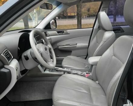 Серый Субару Форестер, объемом двигателя 2 л и пробегом 197 тыс. км за 8300 $, фото 12 на Automoto.ua