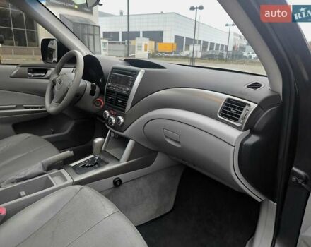 Серый Субару Форестер, объемом двигателя 1.99 л и пробегом 197 тыс. км за 8300 $, фото 15 на Automoto.ua