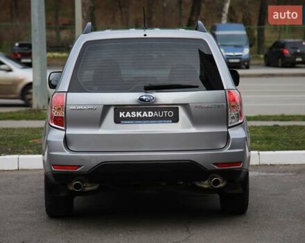 Серый Субару Форестер, объемом двигателя 2 л и пробегом 49 тыс. км за 11500 $, фото 4 на Automoto.ua