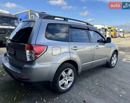 Сірий Субару Forester, об'ємом двигуна 2.46 л та пробігом 304 тис. км за 6500 $, фото 3 на Automoto.ua