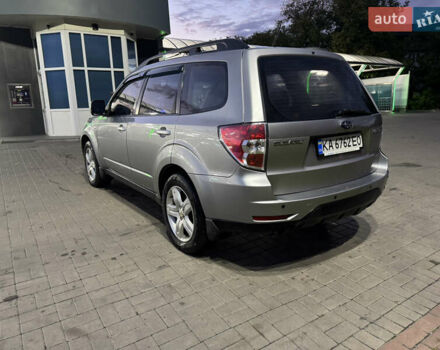 Субару Форестер 2008 в Киеве на Automoto.ua Серый Субару Форестер, объемом двигателя 2.46 л и пробегом 267 тыс. км за 7900 $, фото 3 на Automoto.ua