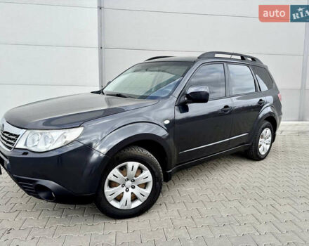 Серый Субару Форестер, объемом двигателя 2 л и пробегом 280 тыс. км за 7100 $, фото 4 на Automoto.ua
