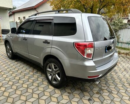 Серый Субару Форестер, объемом двигателя 2 л и пробегом 330 тыс. км за 7700 $, фото 4 на Automoto.ua