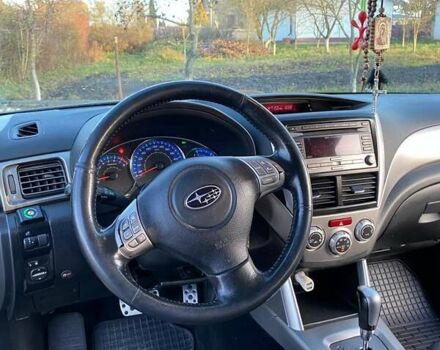 Серый Субару Форестер, объемом двигателя 2.5 л и пробегом 175 тыс. км за 8500 $, фото 5 на Automoto.ua